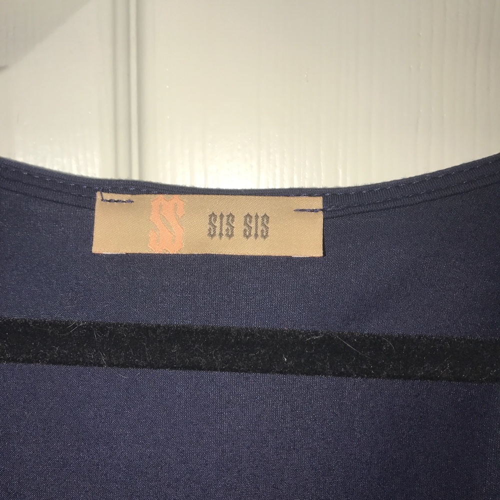 barely worn - Picture 2 of 2